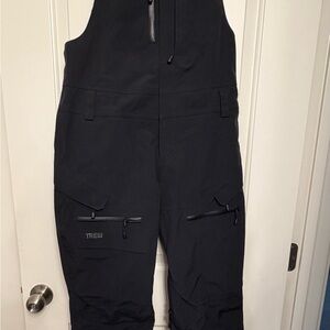 TREW Black Chariot Bib